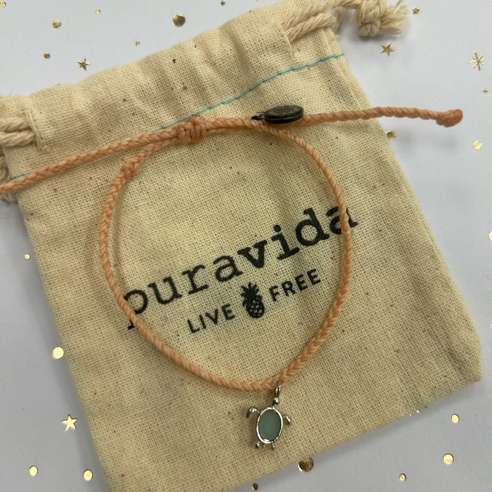 Pura Vida bracelet never worn brand new! Waterproof and durable!